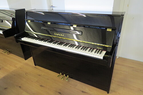 Yamaha b1 Klavier - Bild 1
